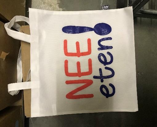 Tassen met Nee-eten logo