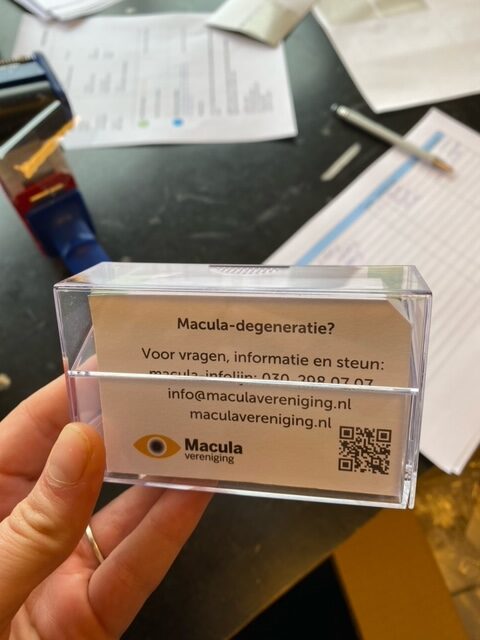 Visitekaartje macula-infolijn en ooglijn