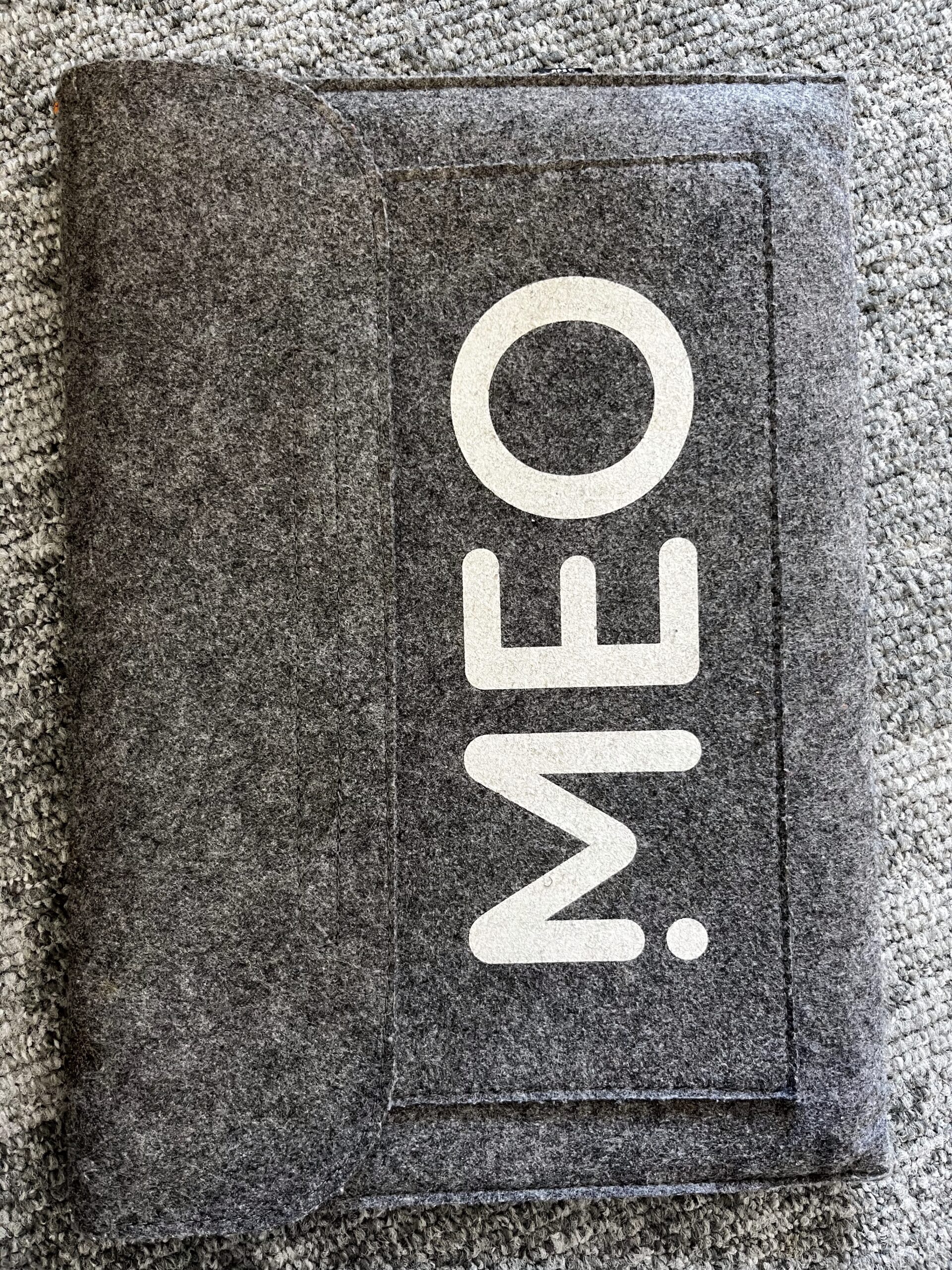 MEO Laptop hoes
